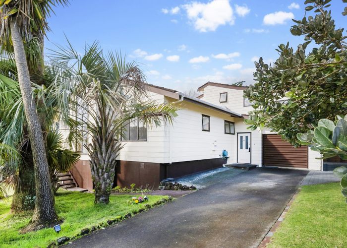  at 17 Palliser Lane, Browns Bay, Auckland