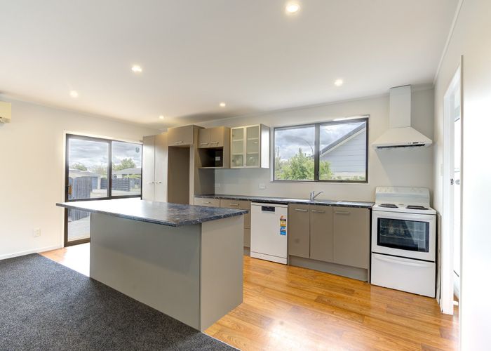  at 43 Karen Crescent, Dinsdale, Hamilton
