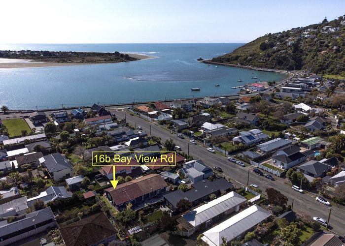  at 16B Bay View Road, Redcliffs, Christchurch City, Canterbury