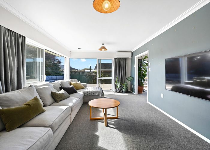 at 4 Glading Place, St Andrews, Hamilton