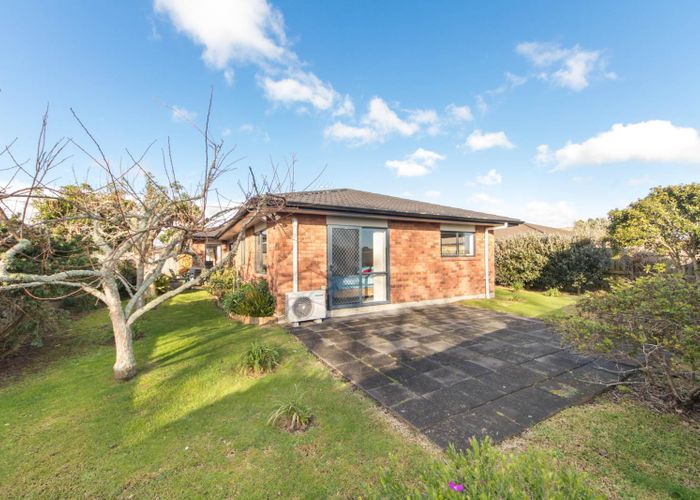  at 21 Raabia Close, Parakai, Helensville