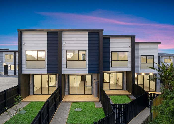  at 17/17 Barneys Farm Road, Clendon Park, Manukau City, Auckland