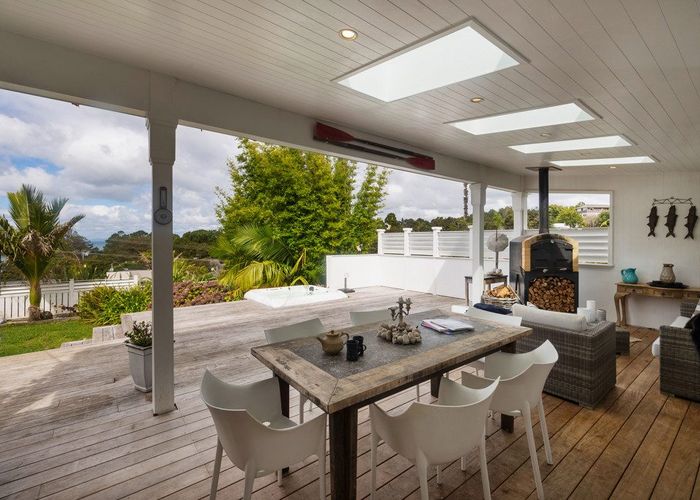  at 679 Huia Road, Parau, Auckland