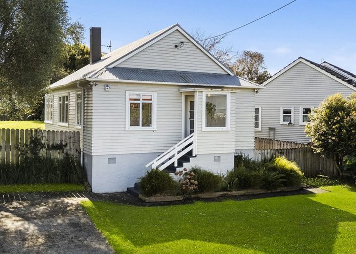  at 7 Paihia Road, Onehunga, Auckland