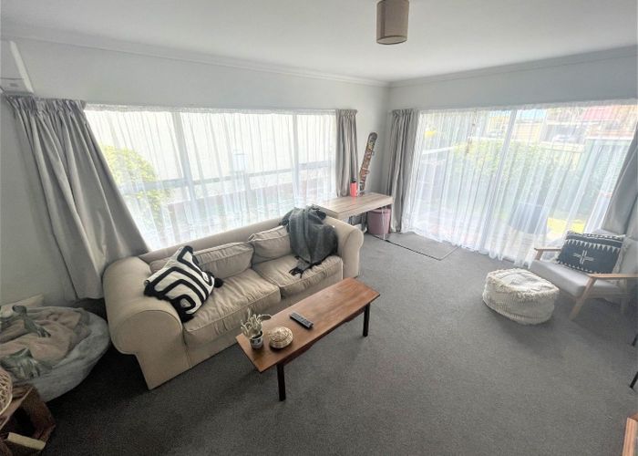  at 1/66 Oroua Street, Eastbourne, Lower Hutt, Wellington
