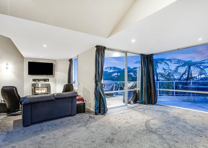  at 73 Viewmont Drive, Harbour View, Lower Hutt, Wellington