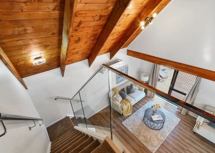  at 1/7 Banksia Place, Goodwood Heights, Auckland