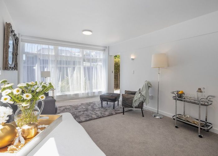  at 1/4 Claremont Grove, Mount Victoria, Wellington
