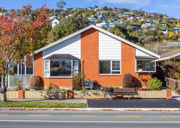  at 1/100 Centaurus Road, Huntsbury, Christchurch