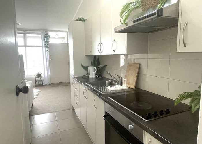  at 1/64 Gladstone Road, Parnell, Auckland City, Auckland