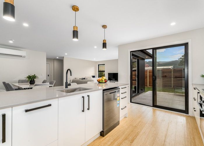  at 2/29 Moeraki Road, Maoribank, Upper Hutt, Wellington