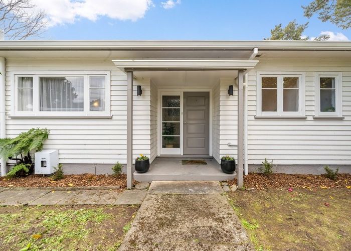  at 2 Wood street, Wallaceville, Upper Hutt, Wellington