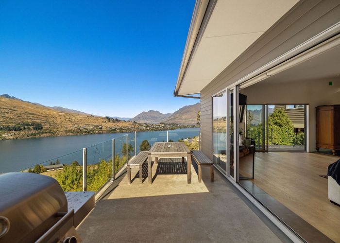  at 10 Top Lane, Goldfield Heights, QUEENSTOWN