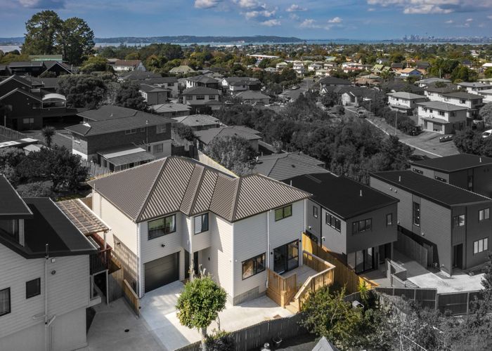  at 10A Mescal St, Massey, Waitakere City, Auckland