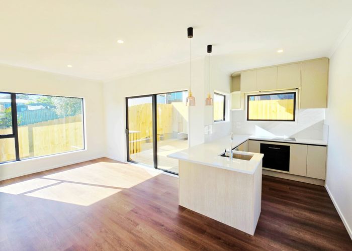  at 4/23 Melton Road, Mount Wellington, Auckland City, Auckland
