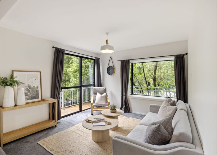  at 102 Bowenvale Avenue, Cashmere, Christchurch City, Canterbury