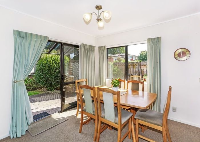  at 2/15 Don Street, Papakura, Papakura, Auckland