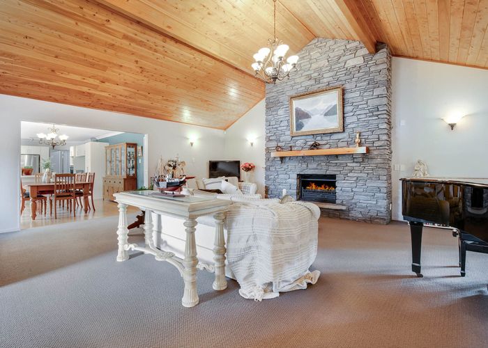  at 30 McCallum Drive, Sandspit, Warkworth