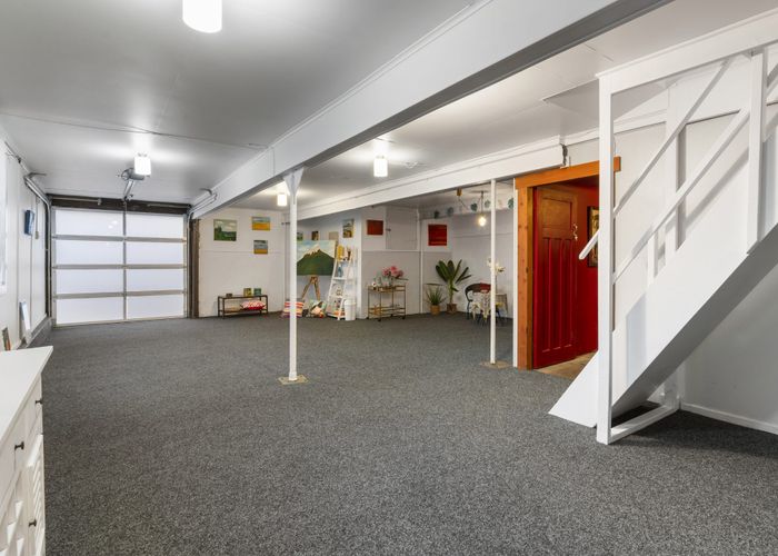  at 8 Westmere Crescent, Westmere, Auckland