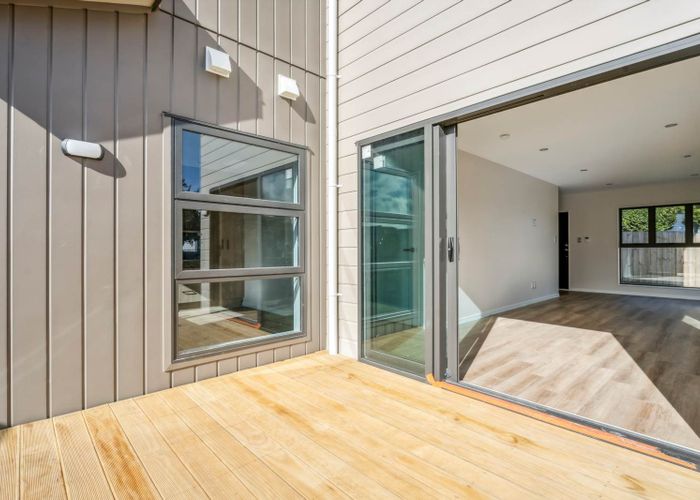  at 44A & 44B Innismara Avenue, Wattle Downs, Manukau City, Auckland