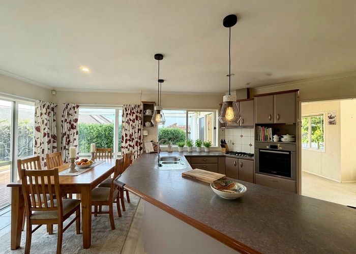  at 12 Adrigole Pl, East Tamaki, Manukau City, Auckland