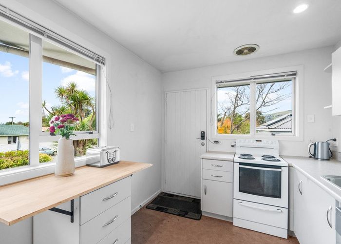  at 1/738 Ferry Road, Woolston, Christchurch City, Canterbury