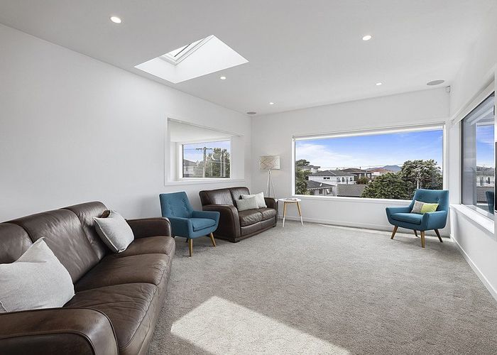  at 26 Beach Road, Castor Bay, Auckland