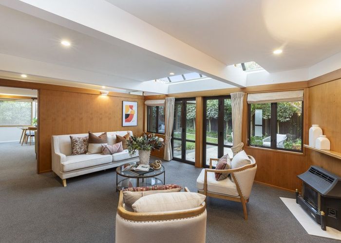  at 16 Kent Lodge Avenue, Avonhead, Christchurch City, Canterbury