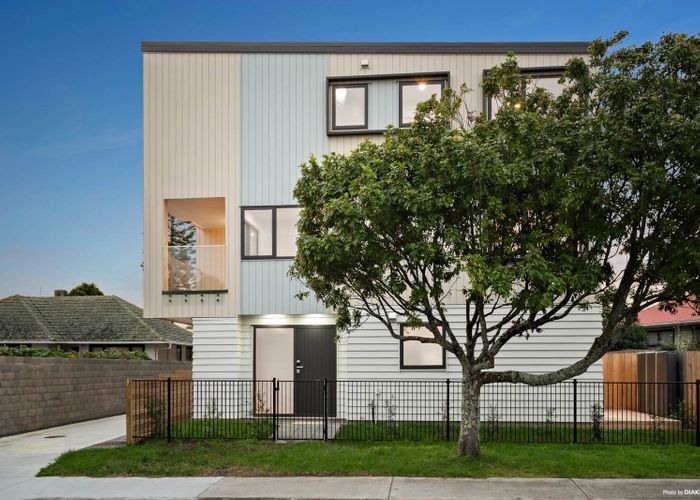  at Lot1/11 Hereford Street, Te Atatu Peninsula, Waitakere City, Auckland