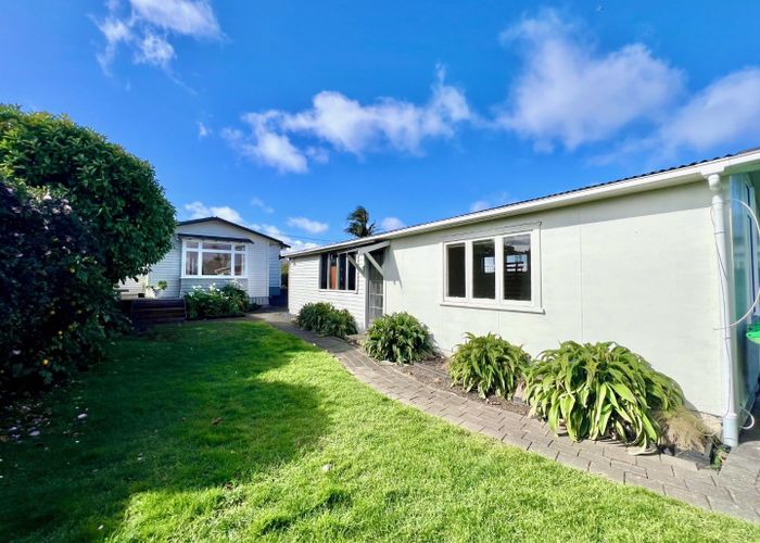  at 32 Hawea Road, Point Chevalier, Auckland City, Auckland