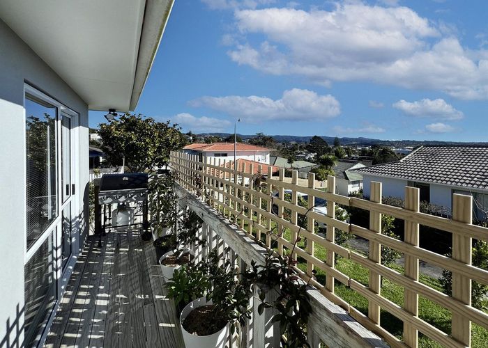  at 1/41 Sungrove Rise, Sunnyvale, Waitakere City, Auckland