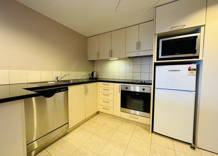  at 9-17 Byron Avenue, Takapuna, North Shore City, Auckland