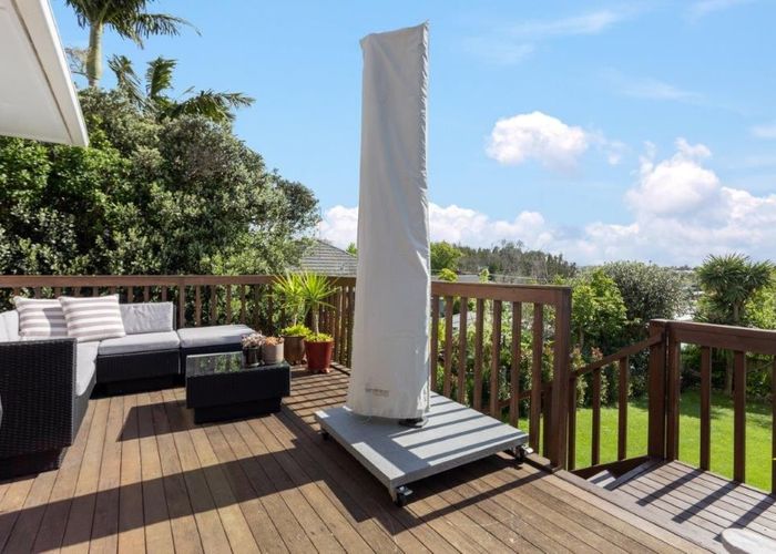  at 1/6 Liston Street, Northcote, Auckland