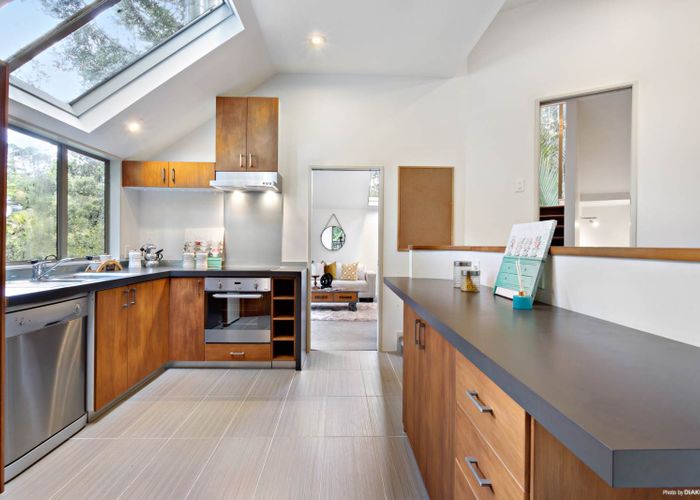  at 1/50 Park Hill Road, Birkenhead, Auckland