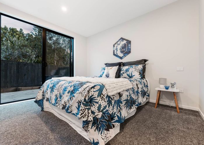  at 4204D Great North Road, Glendene, Waitakere City, Auckland