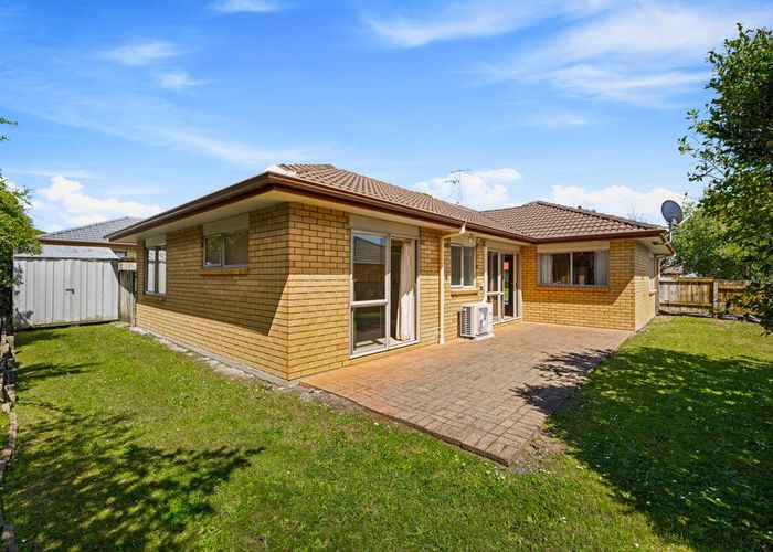  at 12 Richfield Crescent, Westgate, Waitakere City, Auckland