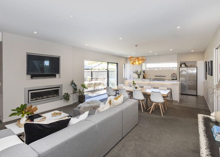  at 2 Maurice Knowles Lane, Cashmere, Christchurch City, Canterbury