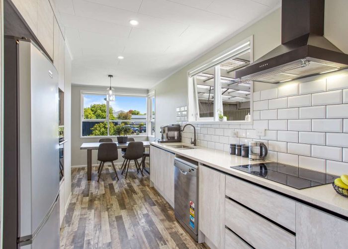  at 10 Wyman Place, Pakuranga Heights, Auckland