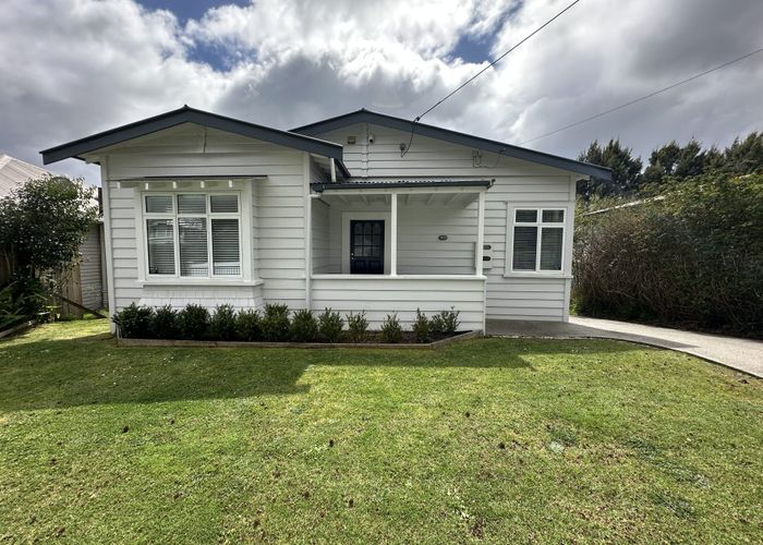  at 3 Levonia Street, Morningside, Auckland