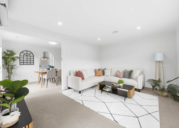  at 2/126 Carruth Road, Papatoetoe, Manukau City, Auckland