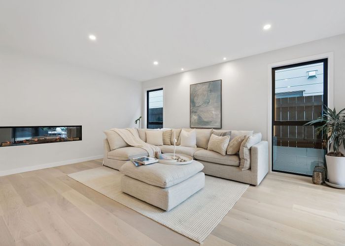  at 42 Gordon Avenue, Milford, North Shore City, Auckland