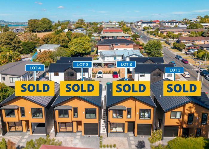  at 62C Royal View Road, Te Atatu South, Auckland