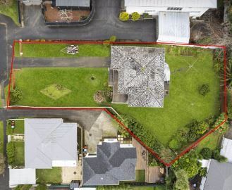  at 52 Te Kawa Road, Greenlane, Auckland
