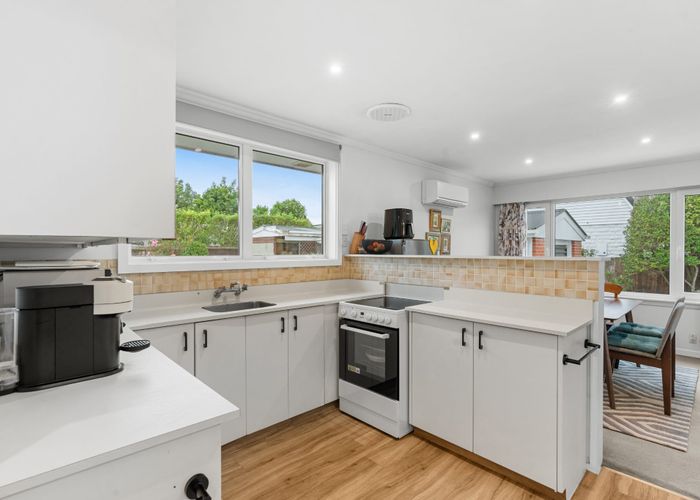  at 17 Harrowdale Drive, Avonhead, Christchurch City, Canterbury
