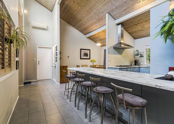  at 10 St Lucia Place, Unsworth Heights, Auckland