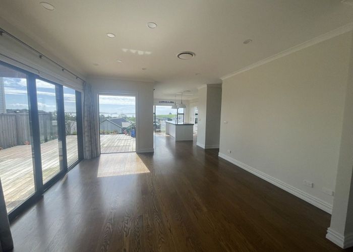  at 39 Headland Drive, Long Bay, North Shore City, Auckland