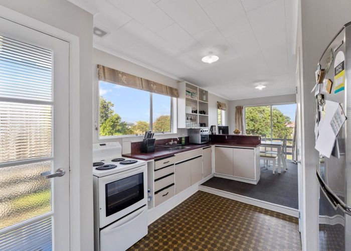  at 6 Yates Street, Otaki Beach, Otaki