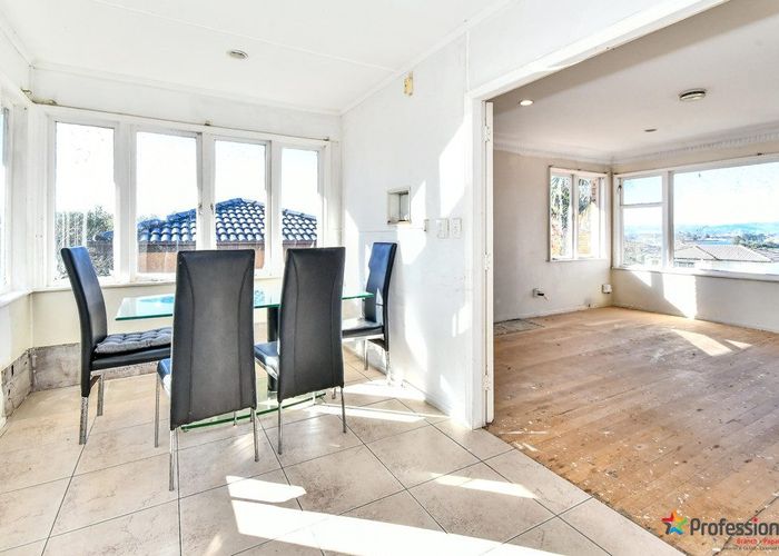  at 114 Alfriston Road, Manurewa, Manukau City, Auckland