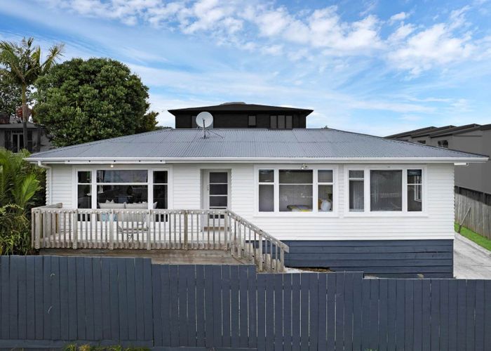  at 53A Sylvan Crescent, Te Atatu South, Waitakere City, Auckland