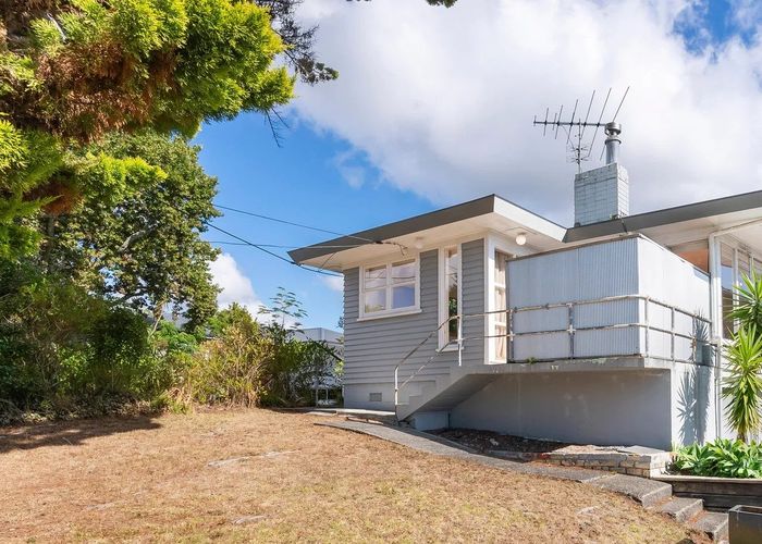  at 83 Matipo Road, Mairangi Bay, Auckland
